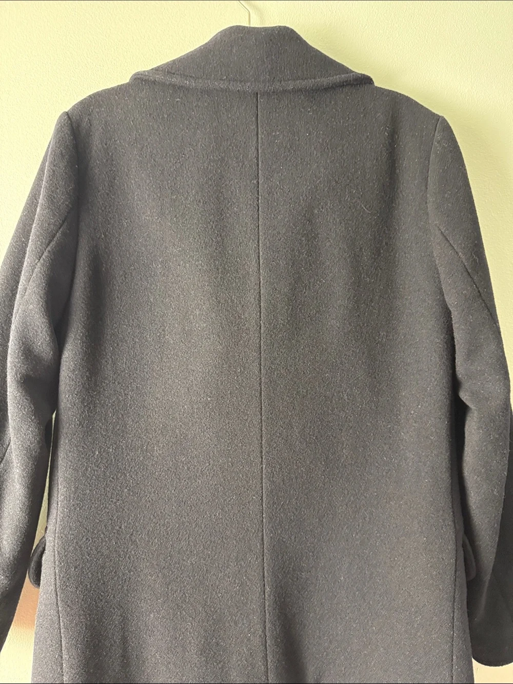 J. Crew Men's Dark Navy Double-Breasted Wool Peacoat. 80% wool Very nice!